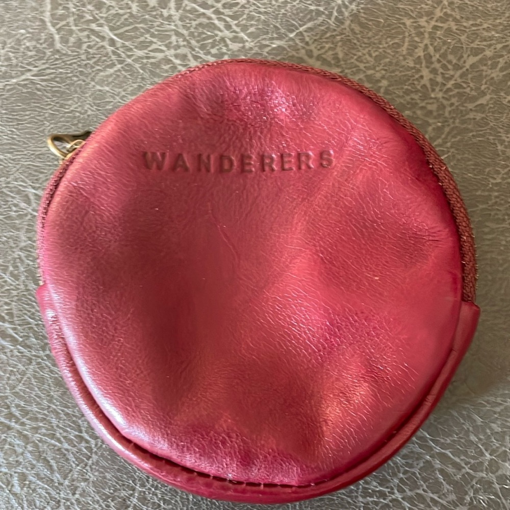 Wanderers zippered coin pouch